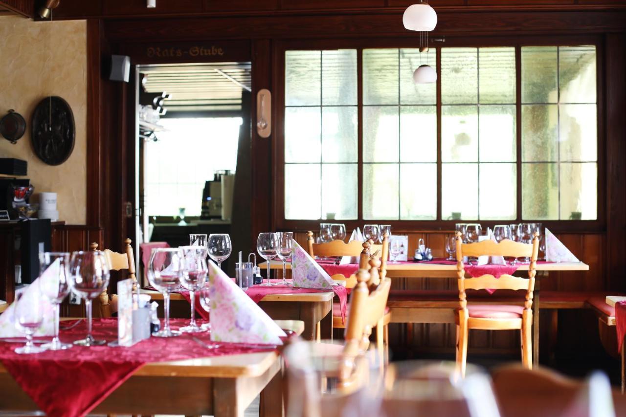 Münstertal Hotel Restaurant Adler Stube מראה חיצוני תמונה