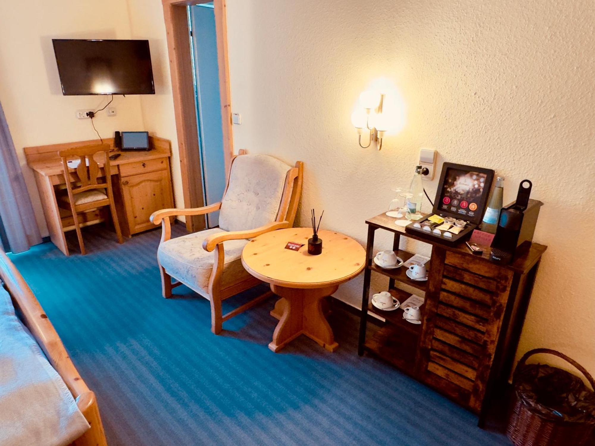 Münstertal Hotel Restaurant Adler Stube מראה חיצוני תמונה