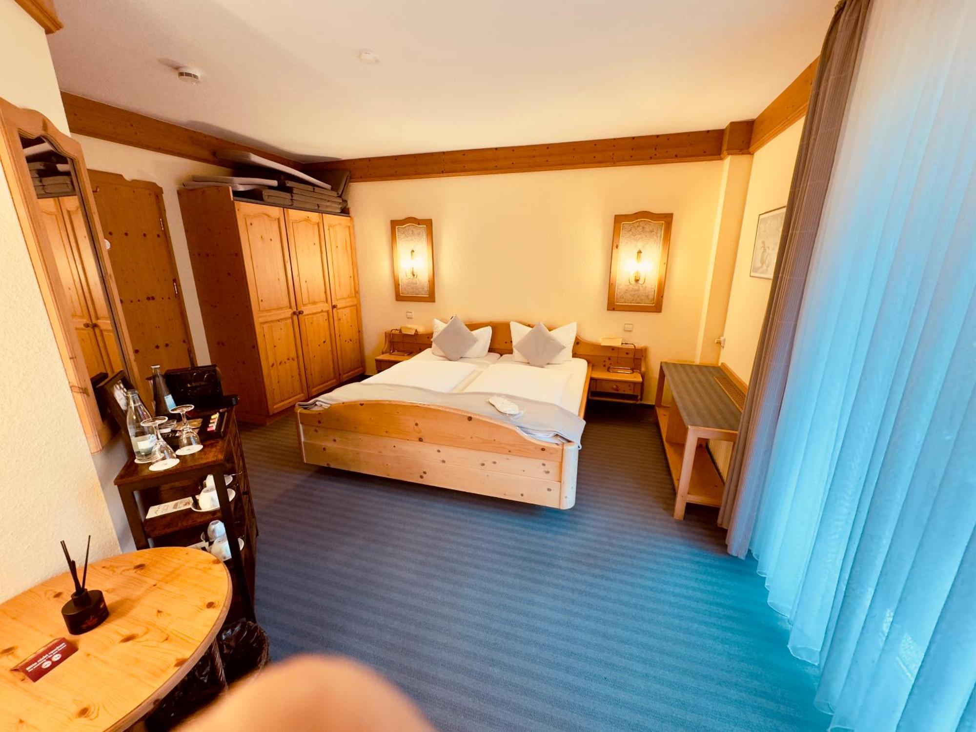 Münstertal Hotel Restaurant Adler Stube מראה חיצוני תמונה
