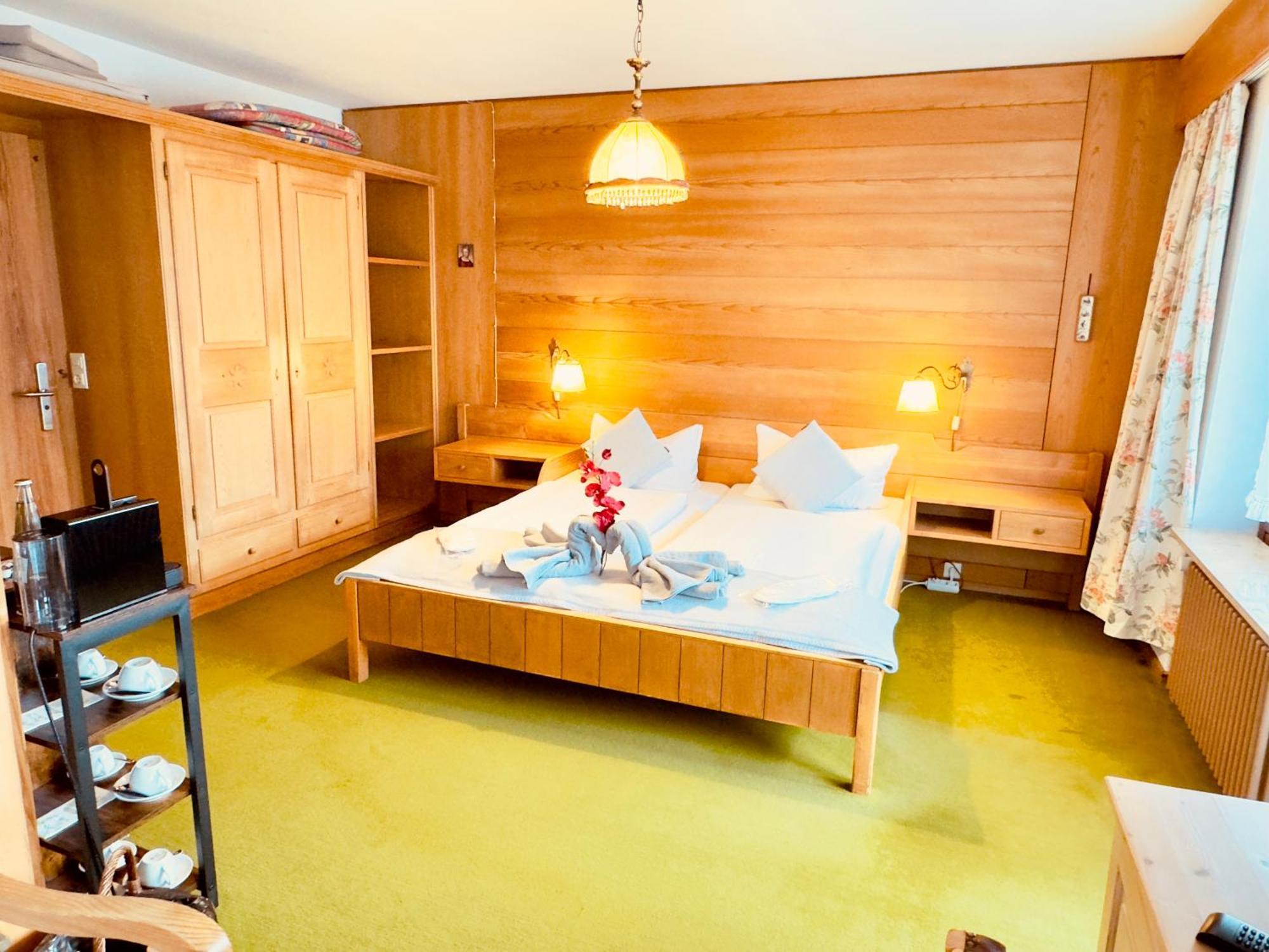 Münstertal Hotel Restaurant Adler Stube מראה חיצוני תמונה